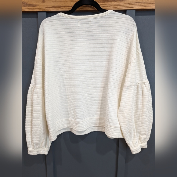 Texture and Thread Madewell - Picture 2 of 2